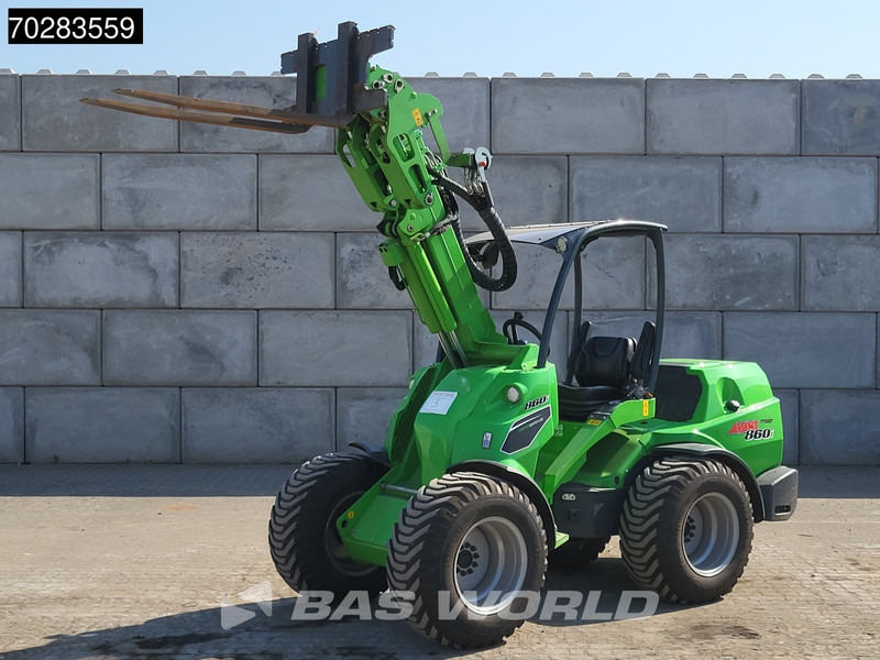 Avant M860i ATTACHMENTS INCLUDED - Rataslaadur: pilt 2 Avant M860i ATTACHMENTS INCLUDED - Rataslaadur: pilt 2