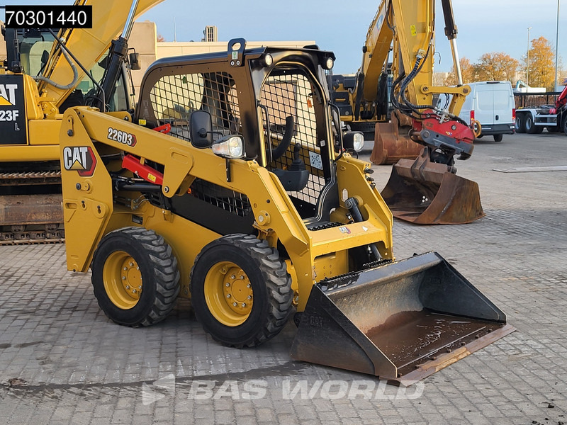 Caterpillar 226 D3 liising Caterpillar 226 D3: pilt 9 Caterpillar 226 D3 liising Caterpillar 226 D3: pilt 9
