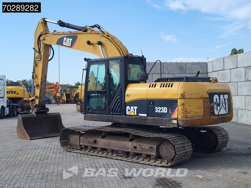Caterpillar 323 D L - Lintekskavaator: pilt 2 Caterpillar 323 D L - Lintekskavaator: pilt 2