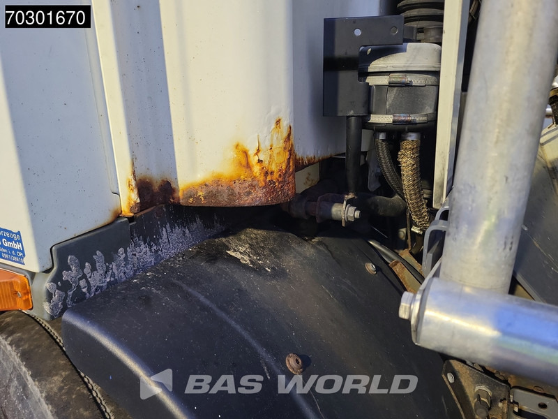 DAF CF75.310 4X2 13500 Lohr tanker 2 compartments ADR Manual Euro 3 - Tsisternauto: pilt 3 DAF CF75.310 4X2 13500 Lohr tanker 2 compartments ADR Manual Euro 3 - Tsisternauto: pilt 3