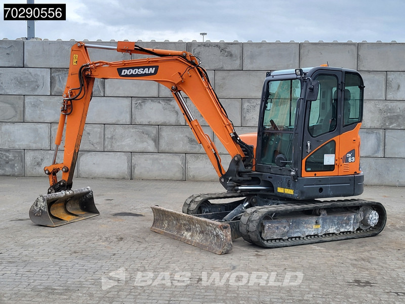 Doosan DX63-3 3 BUCKETS - A/C - Miniekskavaator: pilt 2 Doosan DX63-3 3 BUCKETS - A/C - Miniekskavaator: pilt 2