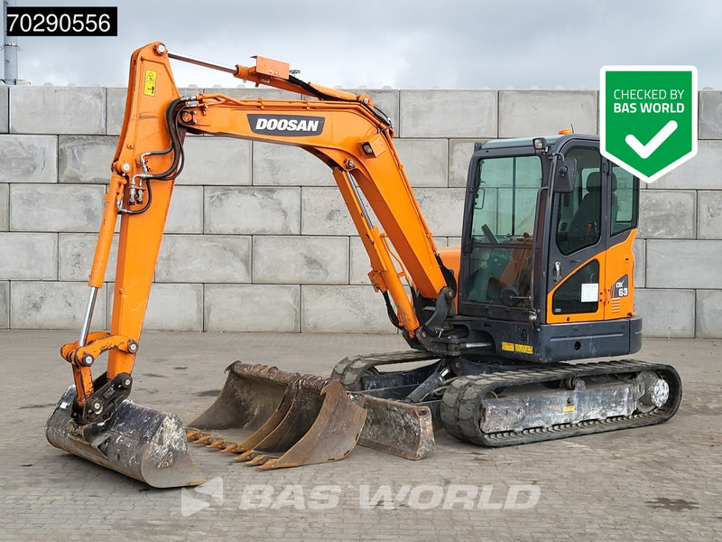 Doosan DX63-3 3 BUCKETS - A/C - Miniekskavaator: pilt 1 Doosan DX63-3 3 BUCKETS - A/C - Miniekskavaator: pilt 1
