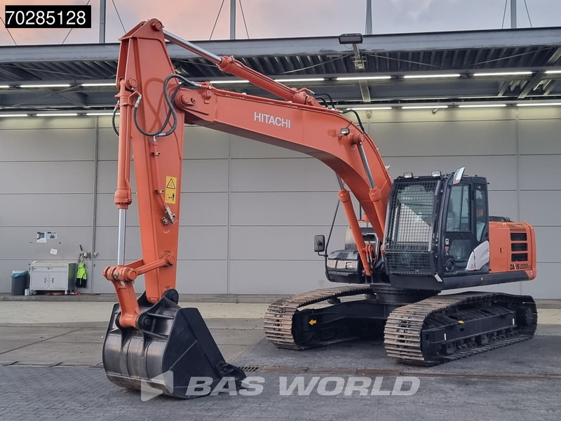 Hitachi ZX220 LC-GI NEW UNUSED - Lintekskavaator: pilt 2 Hitachi ZX220 LC-GI NEW UNUSED - Lintekskavaator: pilt 2