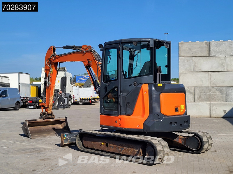 Hitachi ZX55U-6CLR A/C - 3 BUCKETS - Miniekskavaator: pilt 3 Hitachi ZX55U-6CLR A/C - 3 BUCKETS - Miniekskavaator: pilt 3