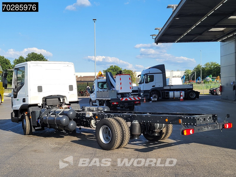 Iveco 120-210L 4X2 NEW 12tons chassis! CNG Engine Manual TELMA Retarder Euro 6 - Kabiinišassiiga veoauto: pilt 2 Iveco 120-210L 4X2 NEW 12tons chassis! CNG Engine Manual TELMA Retarder Euro 6 - Kabiinišassiiga veoauto: pilt 2