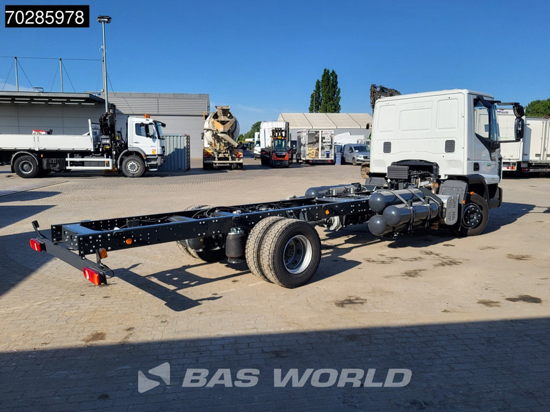 Iveco 120-210L 4X2 NEW 12tons chassis! CNG Engine TELMA Retarder Manual Euro 6 - Kabiinišassiiga veoauto: pilt 5 Iveco 120-210L 4X2 NEW 12tons chassis! CNG Engine TELMA Retarder Manual Euro 6 - Kabiinišassiiga veoauto: pilt 5