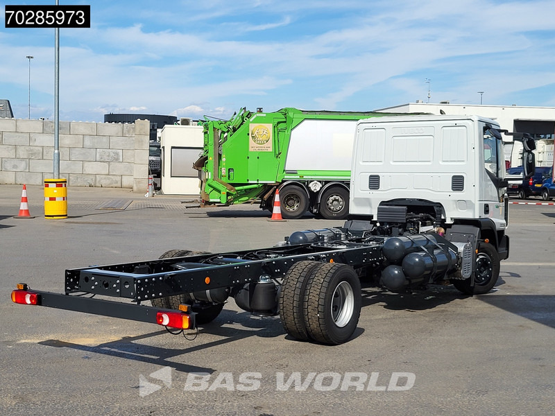 Iveco Eurocargo 120LE210 4X2 6x CNG Tanks Telma Manual Euro 6 - Kabiinišassiiga veoauto: pilt 5 Iveco Eurocargo 120LE210 4X2 6x CNG Tanks Telma Manual Euro 6 - Kabiinišassiiga veoauto: pilt 5