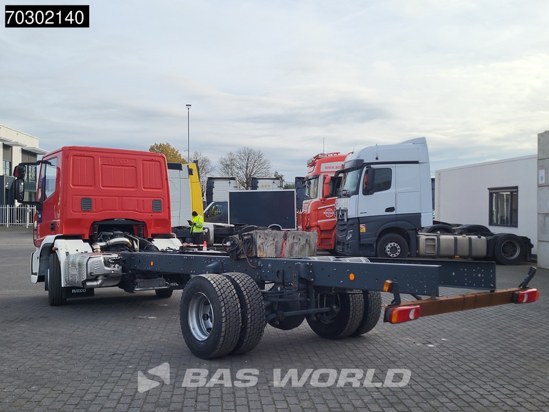 Iveco Eurocargo 160E320 4X2 NEW! 16T chassis 2016 production Euro 6 - Kabiinišassiiga veoauto: pilt 2 Iveco Eurocargo 160E320 4X2 NEW! 16T chassis 2016 production Euro 6 - Kabiinišassiiga veoauto: pilt 2
