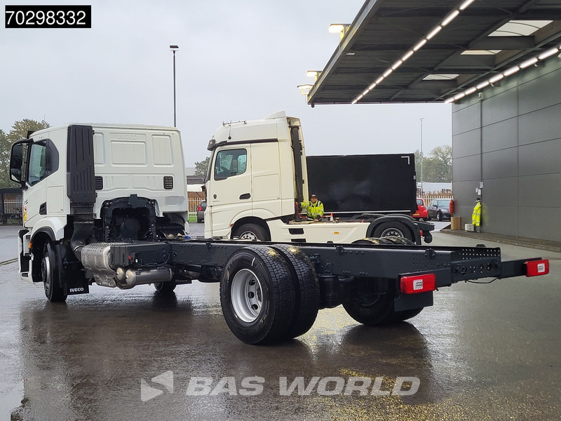 Iveco S-Way 340 4X2 NEW chassis! Automatic Navi ACC LED Euro 6 - Kabiinišassiiga veoauto: pilt 2 Iveco S-Way 340 4X2 NEW chassis! Automatic Navi ACC LED Euro 6 - Kabiinišassiiga veoauto: pilt 2
