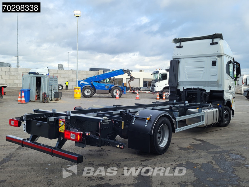 Iveco S-Way 460 4X2 NEW !! BDF Automatic Full air ACC Led Euro 6 - Konteinerveduk/ Tõstukiga veoauto: pilt 5 Iveco S-Way 460 4X2 NEW !! BDF Automatic Full air ACC Led Euro 6 - Konteinerveduk/ Tõstukiga veoauto: pilt 5