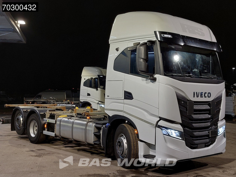 Iveco S-Way 510 6X2 BDF Full Air Automatic Retarder Lift-Axle ACC Euro 6 - Konteinerveduk/ Tõstukiga veoauto: pilt 3 Iveco S-Way 510 6X2 BDF Full Air Automatic Retarder Lift-Axle ACC Euro 6 - Konteinerveduk/ Tõstukiga veoauto: pilt 3