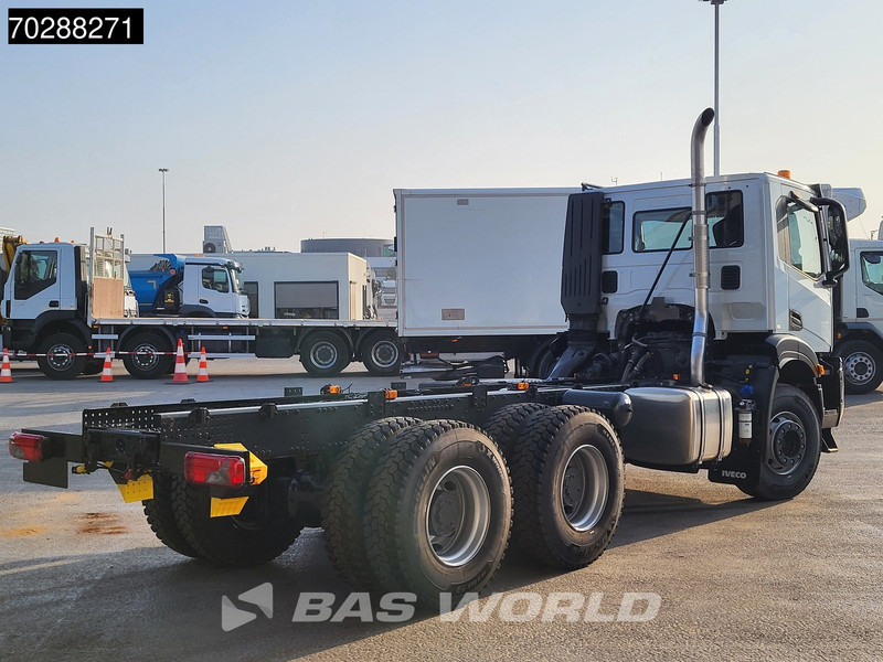 Iveco X-Way 460 6X4 New! Retarder Steelsuspension Big-Axle Navi Euro 6 - Kabiinišassiiga veoauto: pilt 5 Iveco X-Way 460 6X4 New! Retarder Steelsuspension Big-Axle Navi Euro 6 - Kabiinišassiiga veoauto: pilt 5