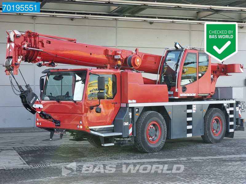 Liebherr LTM1030 LOW HOURS - REMOTE CONTROL - Raske maastikukraana: pilt 1 Liebherr LTM1030 LOW HOURS - REMOTE CONTROL - Raske maastikukraana: pilt 1
