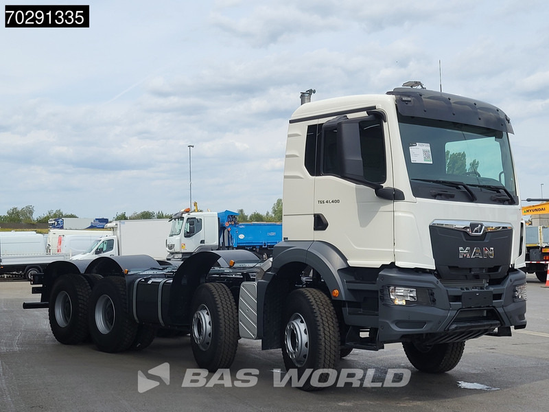 MAN TGS 41.400 8X4 New 8x4 chassis Engine PTO Steelsuspension Big-Axle Manual Euro 2 - Kabiinišassiiga veoauto: pilt 3 MAN TGS 41.400 8X4 New 8x4 chassis Engine PTO Steelsuspension Big-Axle Manual Euro 2 - Kabiinišassiiga veoauto: pilt 3