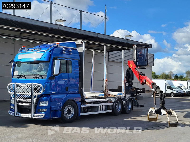 MAN TGX 33.580 TGX 6X4 Palfinger Epsilon Wood crane Holztransport Retarder Navi Xenon Euro 6 - Metsaveok, Kraanaga veoauto: pilt 5 MAN TGX 33.580 TGX 6X4 Palfinger Epsilon Wood crane Holztransport Retarder Navi Xenon Euro 6 - Metsaveok, Kraanaga veoauto: pilt 5