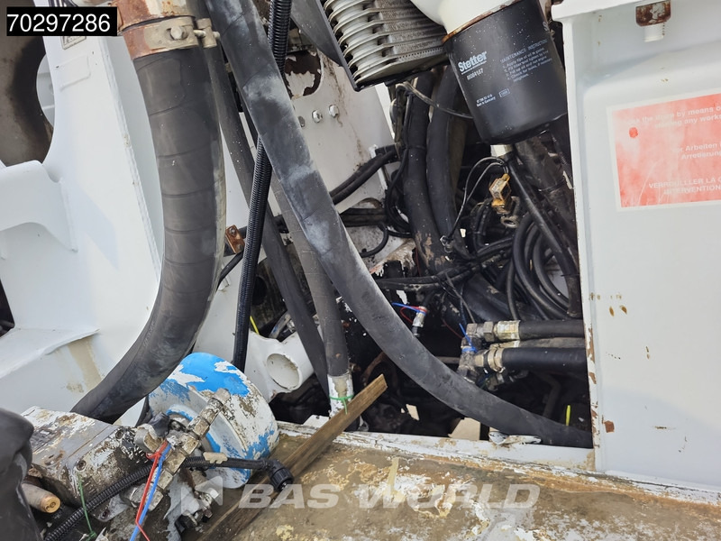 Mercedes-Benz Actros 3241 8X4 21meter Pump + 7m3 Stetter Mixer Steelsuspension Big-Axle Manual Euro 5 liising Mercedes-Benz Actros 3241 8X4 21meter Pump + 7m3 Stetter Mixer Steelsuspension Big-Axle Manual Euro 5: pilt 13