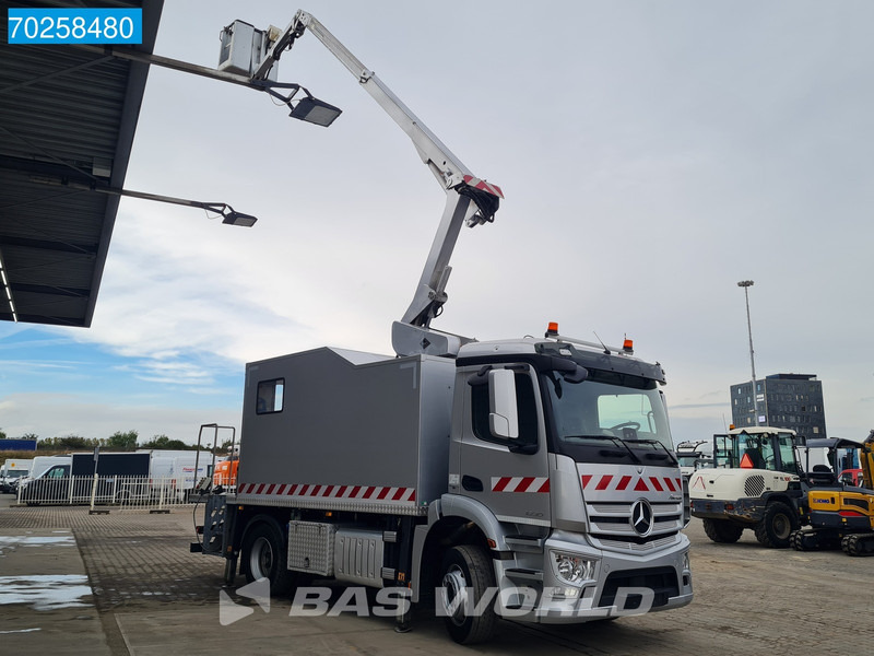 Mercedes-Benz Antos 1830 4X2 Hubarbeitsbühne 14.70m Time France VST 248 NF Navi Euro 6 - Kraanaga veoauto: pilt 5 Mercedes-Benz Antos 1830 4X2 Hubarbeitsbühne 14.70m Time France VST 248 NF Navi Euro 6 - Kraanaga veoauto: pilt 5