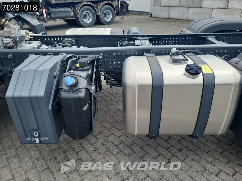 Mercedes-Benz Arocs 2636 6X4 NEW Steelsuspension chassis Flywheel PTO Big-Axle Automatic Euro 6 - Kabiinišassiiga veoauto: pilt 2 Mercedes-Benz Arocs 2636 6X4 NEW Steelsuspension chassis Flywheel PTO Big-Axle Automatic Euro 6 - Kabiinišassiiga veoauto: pilt 2