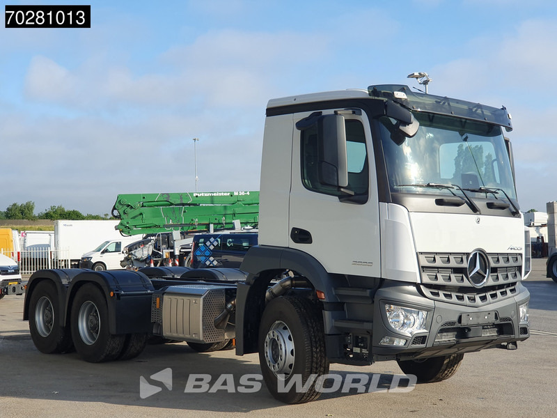 Mercedes-Benz Arocs 2636 6X4 NEW chassis Flywheel PTO Big-Axle Automatic Steelsuspension Euro 6 - Kabiinišassiiga veoauto: pilt 3 Mercedes-Benz Arocs 2636 6X4 NEW chassis Flywheel PTO Big-Axle Automatic Steelsuspension Euro 6 - Kabiinišassiiga veoauto: pilt 3