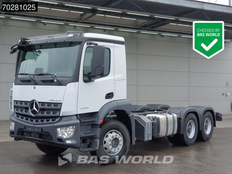 Mercedes-Benz Arocs 2636 6X4 NEW chassis Flywheel PTO Big-Axle Automatic Steelsuspension Euro 6 - Kabiinišassiiga veoauto: pilt 1 Mercedes-Benz Arocs 2636 6X4 NEW chassis Flywheel PTO Big-Axle Automatic Steelsuspension Euro 6 - Kabiinišassiiga veoauto: pilt 1