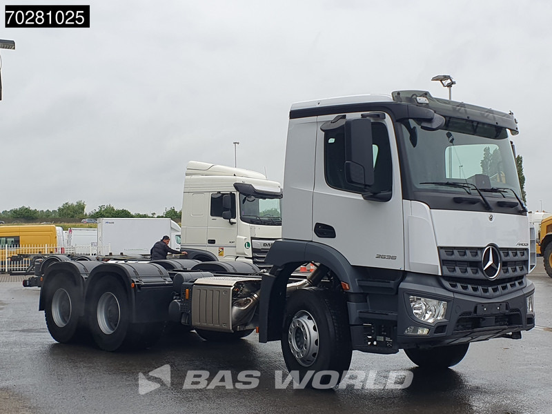 Mercedes-Benz Arocs 2636 6X4 NEW chassis Flywheel PTO Big-Axle Automatic Steelsuspension Euro 6 - Kabiinišassiiga veoauto: pilt 3 Mercedes-Benz Arocs 2636 6X4 NEW chassis Flywheel PTO Big-Axle Automatic Steelsuspension Euro 6 - Kabiinišassiiga veoauto: pilt 3