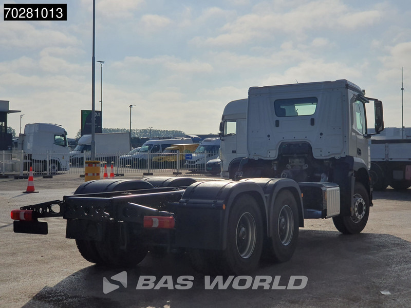 Mercedes-Benz Arocs 2636 6X4 NEW chassis Flywheel PTO Big-Axle Automatic Steelsuspension Euro 6 - Kabiinišassiiga veoauto: pilt 5 Mercedes-Benz Arocs 2636 6X4 NEW chassis Flywheel PTO Big-Axle Automatic Steelsuspension Euro 6 - Kabiinišassiiga veoauto: pilt 5