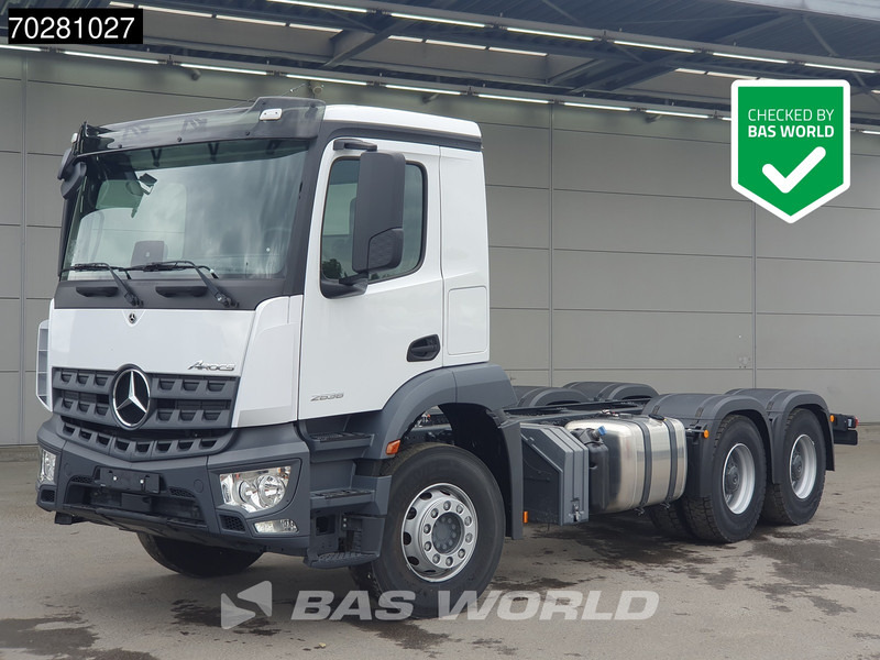Mercedes-Benz Arocs 2636 6X4 NEW chassis Flywheel PTO Big-Axle Automatic Steelsuspension Euro 6 - Kabiinišassiiga veoauto: pilt 1 Mercedes-Benz Arocs 2636 6X4 NEW chassis Flywheel PTO Big-Axle Automatic Steelsuspension Euro 6 - Kabiinišassiiga veoauto: pilt 1