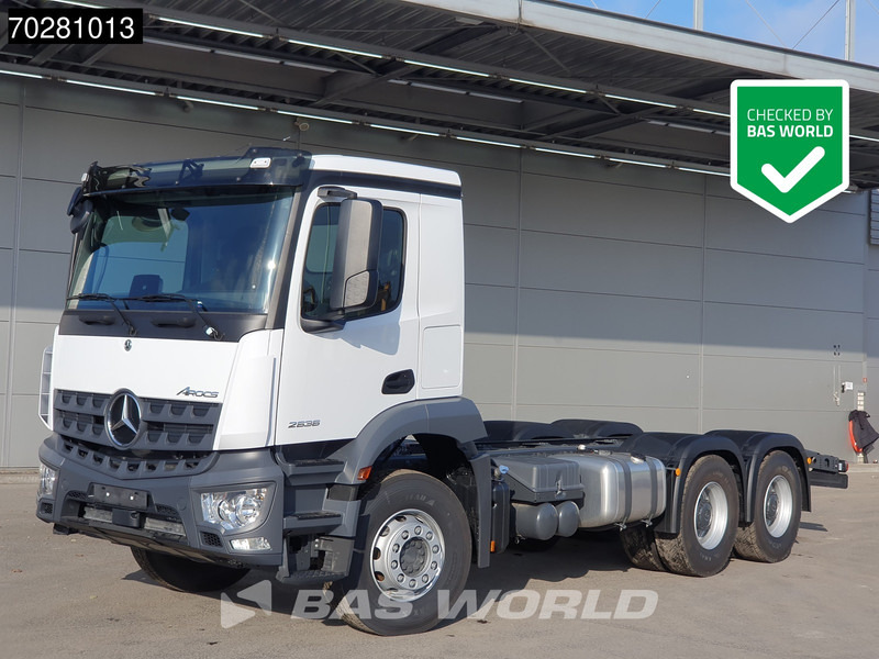 Mercedes-Benz Arocs 2636 6X4 NEW chassis Flywheel PTO Big-Axle Automatic Steelsuspension Euro 6 - Kabiinišassiiga veoauto: pilt 1 Mercedes-Benz Arocs 2636 6X4 NEW chassis Flywheel PTO Big-Axle Automatic Steelsuspension Euro 6 - Kabiinišassiiga veoauto: pilt 1