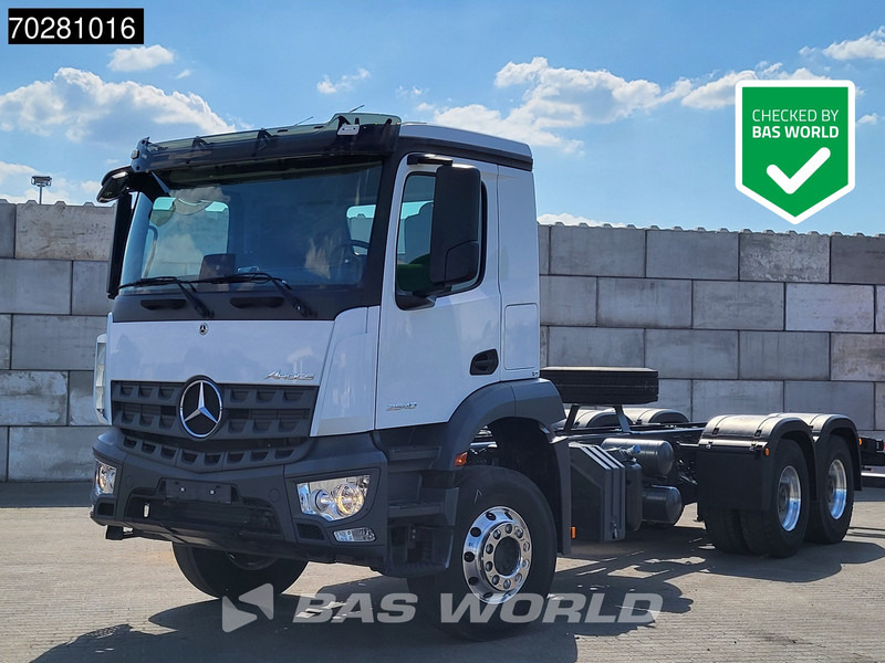 Mercedes-Benz Arocs 2640 6X4 NEW chassis Steel suspension Big-Axle Alcoa Automatic Euro 6 - Kabiinišassiiga veoauto: pilt 1 Mercedes-Benz Arocs 2640 6X4 NEW chassis Steel suspension Big-Axle Alcoa Automatic Euro 6 - Kabiinišassiiga veoauto: pilt 1