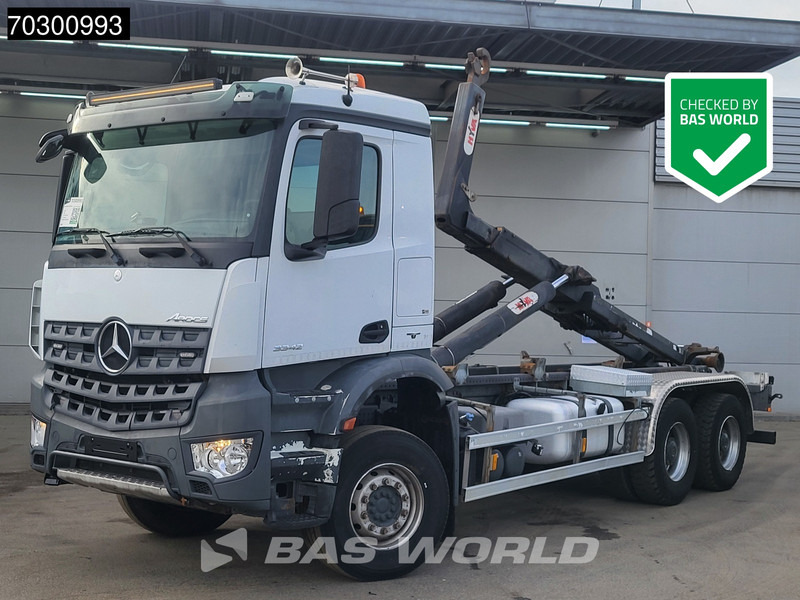 Mercedes-Benz Arocs 3342 6X4 HYVA 26-62-S Hooklift Big-Axle Automatic Euro 6 - Konkstõstukiga veoauto: pilt 1 Mercedes-Benz Arocs 3342 6X4 HYVA 26-62-S Hooklift Big-Axle Automatic Euro 6 - Konkstõstukiga veoauto: pilt 1