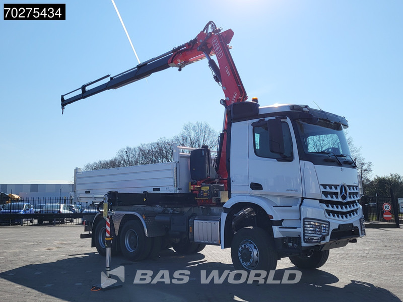 Mercedes-Benz Arocs 3348 6X6 Fassi F255A.2.24 xe-dynamic Kran Dreiseitenkipper Navi Euro 6 - Kallurauto, Kraanaga veoauto: pilt 3 Mercedes-Benz Arocs 3348 6X6 Fassi F255A.2.24 xe-dynamic Kran Dreiseitenkipper Navi Euro 6 - Kallurauto, Kraanaga veoauto: pilt 3