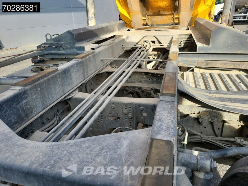 Renault Kerax 480 8X4 16m3 tipper Retarder Optibrake+ Big-Axle Steelsuspension Euro 5 - Kallurauto: pilt 5 Renault Kerax 480 8X4 16m3 tipper Retarder Optibrake+ Big-Axle Steelsuspension Euro 5 - Kallurauto: pilt 5