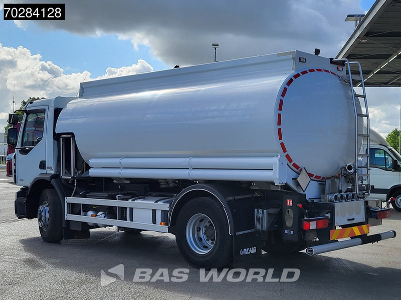 Renault Premium 380 4X4 14.000 Liter Fuel tanker 6 compartments ADR Hydrodrive Euro 5 - Tsisternauto: pilt 2 Renault Premium 380 4X4 14.000 Liter Fuel tanker 6 compartments ADR Hydrodrive Euro 5 - Tsisternauto: pilt 2