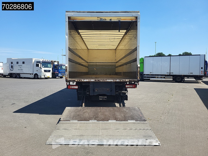 Renault T 380 T 6X2 Ladebordwand Liftachse Hartholz-Boden Euro 6 - Kasti veoauto: pilt 5 Renault T 380 T 6X2 Ladebordwand Liftachse Hartholz-Boden Euro 6 - Kasti veoauto: pilt 5