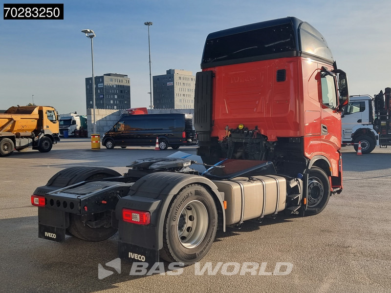 Iveco S-Way 490 4X2 DAMAGED! chassis bent 2x Tanks LED Navi Euro 6 - Sadulveok: pilt 5 Iveco S-Way 490 4X2 DAMAGED! chassis bent 2x Tanks LED Navi Euro 6 - Sadulveok: pilt 5