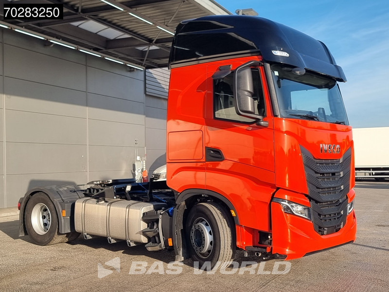 Iveco S-Way 490 4X2 DAMAGED! chassis bent 2x Tanks LED Navi Euro 6 - Sadulveok: pilt 3 Iveco S-Way 490 4X2 DAMAGED! chassis bent 2x Tanks LED Navi Euro 6 - Sadulveok: pilt 3