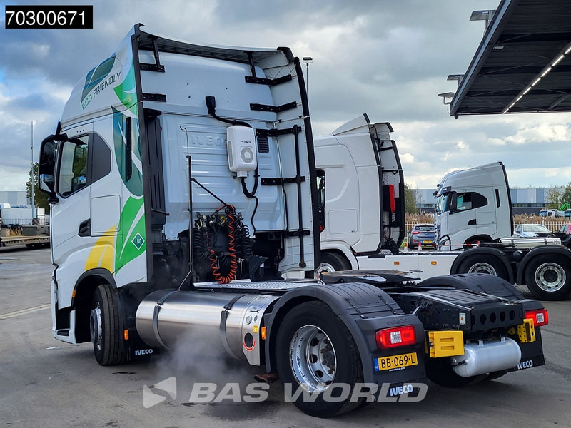 Iveco S-Way NP 460 4X2 LNG! NL-Truck Retarder 2xTanks ACC LED Euro 6 - Sadulveok: pilt 2 Iveco S-Way NP 460 4X2 LNG! NL-Truck Retarder 2xTanks ACC LED Euro 6 - Sadulveok: pilt 2