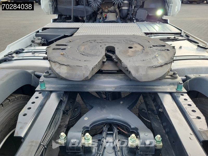 MAN TGX 18.480 4X2 GM Retarder Full-Air 2x Tanks Standklima LED - Sadulveok: pilt 5 MAN TGX 18.480 4X2 GM Retarder Full-Air 2x Tanks Standklima LED - Sadulveok: pilt 5