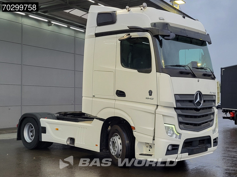 Mercedes-Benz Actros 1842 4X2 BigSpace Retarder Navi PPC ACC Euro 6 - Sadulveok: pilt 3 Mercedes-Benz Actros 1842 4X2 BigSpace Retarder Navi PPC ACC Euro 6 - Sadulveok: pilt 3