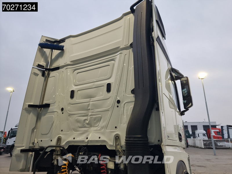 Mercedes-Benz Actros 1842 4X2 GigaSpace 2x Tanks Standklima - Sadulveok: pilt 5 Mercedes-Benz Actros 1842 4X2 GigaSpace 2x Tanks Standklima - Sadulveok: pilt 5