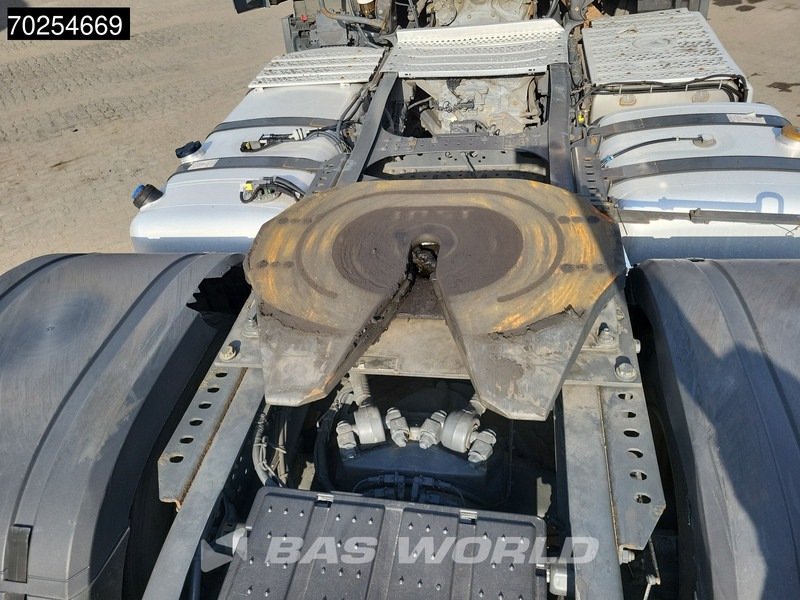Sadulveok Mercedes-Benz Actros 1845 4X2 StreamSpace 2x Tanks: pilt 8