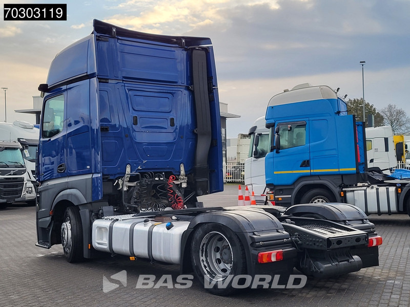 Mercedes-Benz Actros 1845 Actros 4X2 GigaSpace Mega 2xTanks 80% Tyres - Sadulveok: pilt 2 Mercedes-Benz Actros 1845 Actros 4X2 GigaSpace Mega 2xTanks 80% Tyres - Sadulveok: pilt 2