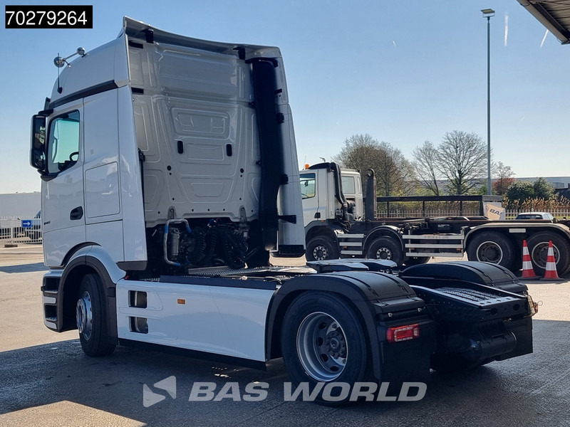 Mercedes-Benz Actros 1848 Actros 4X2 NEW! ProCabin-Big 2x Tanks Standklima Navi SmartTacho2 - Sadulveok: pilt 2 Mercedes-Benz Actros 1848 Actros 4X2 NEW! ProCabin-Big 2x Tanks Standklima Navi SmartTacho2 - Sadulveok: pilt 2