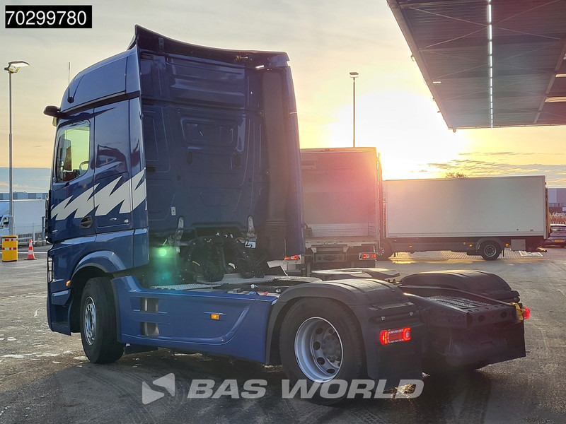 Mercedes-Benz Actros 1851 4X2 BigSpace Retarder 2x Tanks Full-Air Standklima - Sadulveok: pilt 2 Mercedes-Benz Actros 1851 4X2 BigSpace Retarder 2x Tanks Full-Air Standklima - Sadulveok: pilt 2