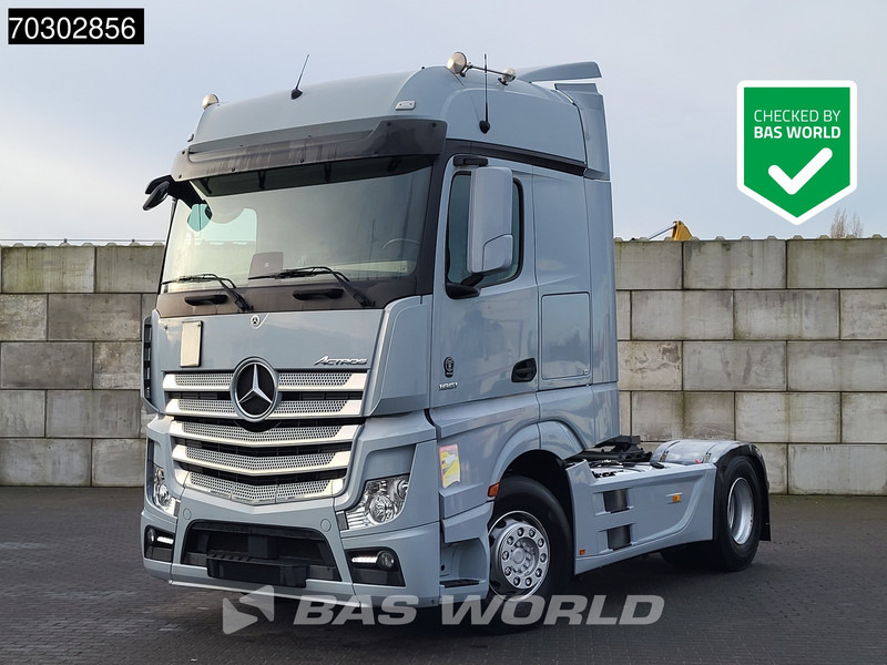 Mercedes-Benz Actros 1951 Actros 4X2 BigSpace 2x Tanks Leder 70% Tyres - Sadulveok: pilt 1 Mercedes-Benz Actros 1951 Actros 4X2 BigSpace 2x Tanks Leder 70% Tyres - Sadulveok: pilt 1