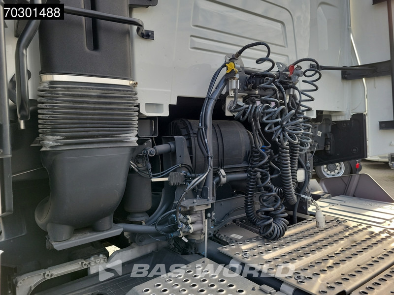 Renault T 480 4X2 Low Mileage! 80% Tyres NL-Truck HSC 2x Tanks - Sadulveok: pilt 5 Renault T 480 4X2 Low Mileage! 80% Tyres NL-Truck HSC 2x Tanks - Sadulveok: pilt 5