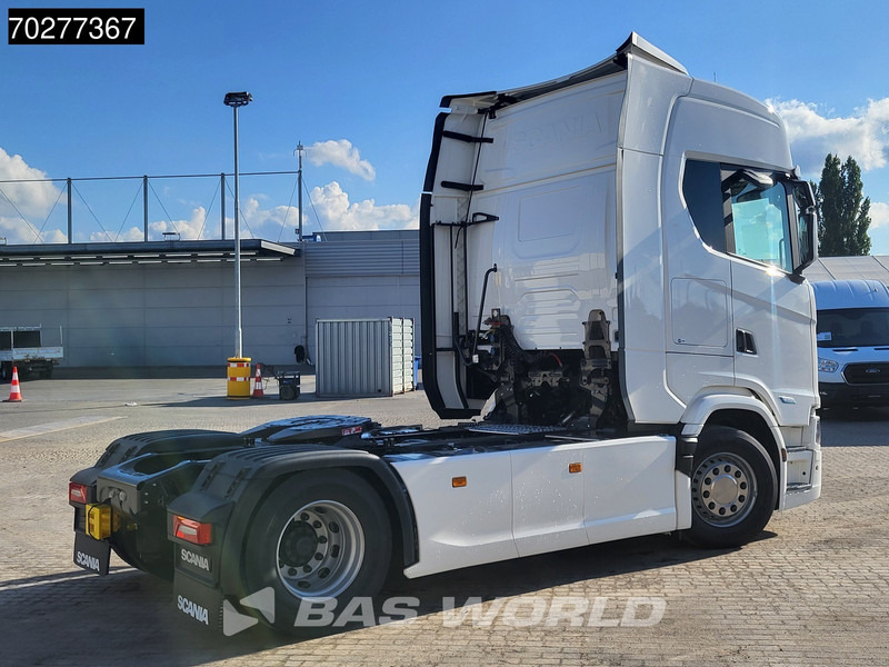 Scania S560 4X2 NEW! Retarder Full-Air 2xTanks Leder Standklima Navi ACC LED - Sadulveok: pilt 5 Scania S560 4X2 NEW! Retarder Full-Air 2xTanks Leder Standklima Navi ACC LED - Sadulveok: pilt 5