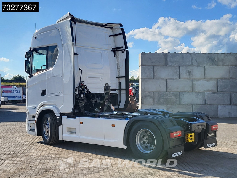 Scania S560 4X2 NEW! Retarder Full-Air 2xTanks Leder Standklima Navi ACC LED - Sadulveok: pilt 2 Scania S560 4X2 NEW! Retarder Full-Air 2xTanks Leder Standklima Navi ACC LED - Sadulveok: pilt 2