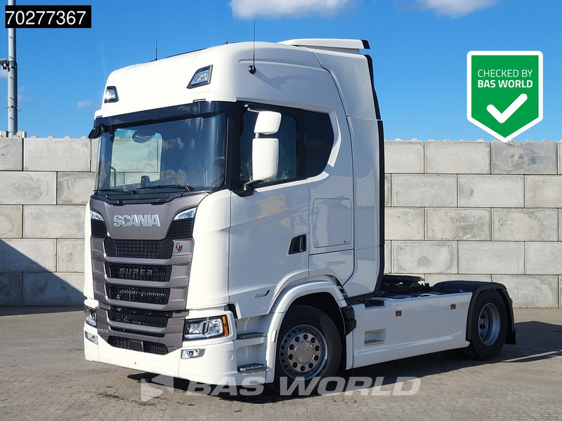 Scania S560 4X2 NEW! Retarder Full-Air 2xTanks Leder Standklima Navi ACC LED - Sadulveok: pilt 1 Scania S560 4X2 NEW! Retarder Full-Air 2xTanks Leder Standklima Navi ACC LED - Sadulveok: pilt 1