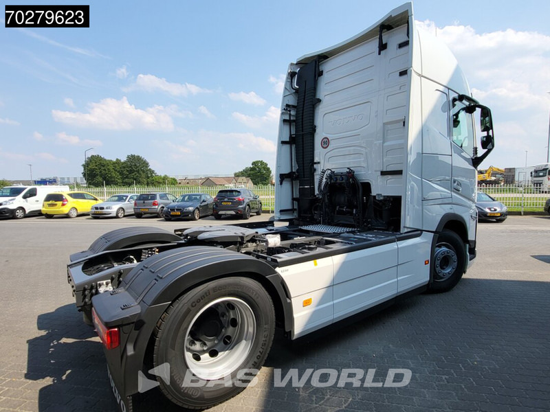 Volvo FH 460 4X2 NEW! XL Leather I-Park LED GSR TC - Sadulveok: pilt 5 Volvo FH 460 4X2 NEW! XL Leather I-Park LED GSR TC - Sadulveok: pilt 5